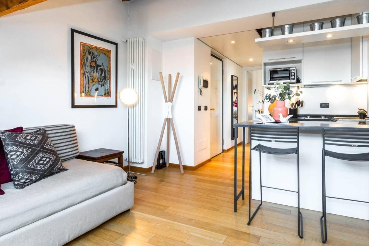 Altido Lovely Mansard Milan Extérieur photo